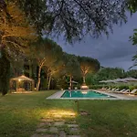 Villa Metelliano 10, Emma