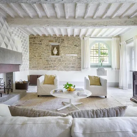 Metelliano 10, Emma * קורטונה