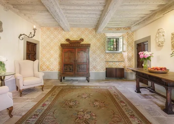 Metelliano 10, Emma فيلة