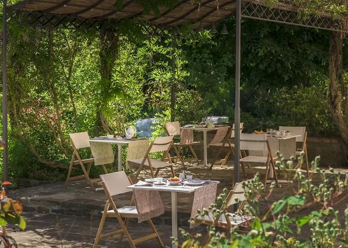 Metelliano 10, Emma فيلة *