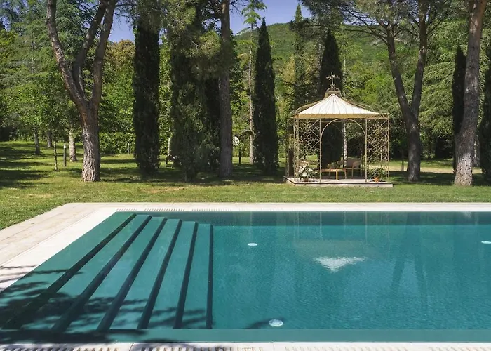 Villa Metelliano 10, Emma Cortona