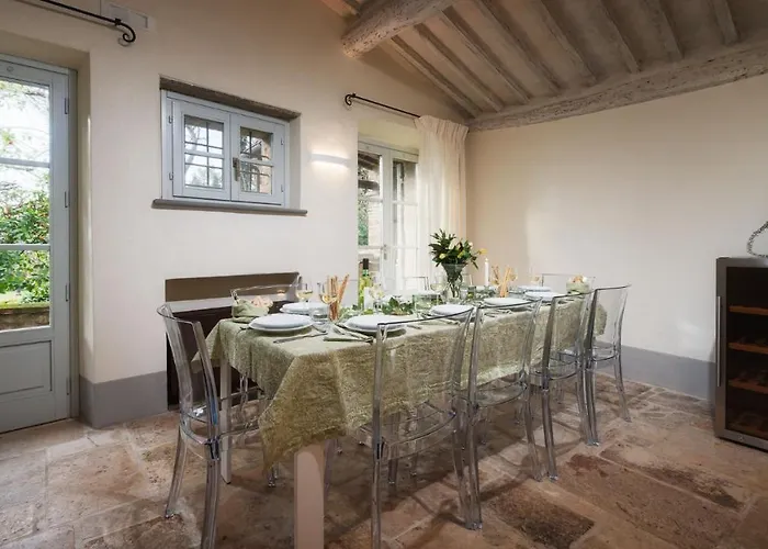 Villa Metelliano 10, Emma