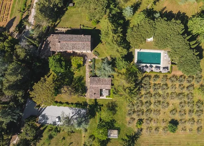 Villa Metelliano 10, Emma Cortona